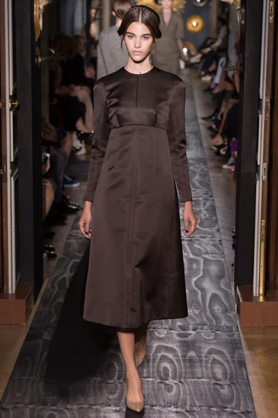 Look 13